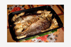 Рыба с грибами в духовке